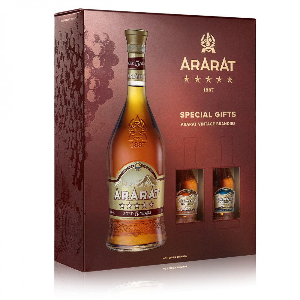 Ararat 5 jaar 70 Cl met 2 minis 7* en 10*