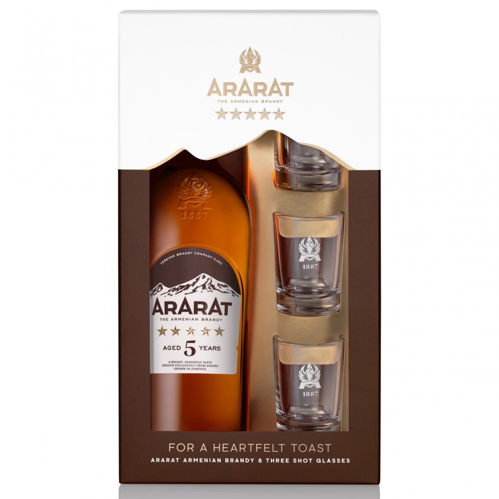 Ararat 5 jaar 70 Cl met 3 shotglazen