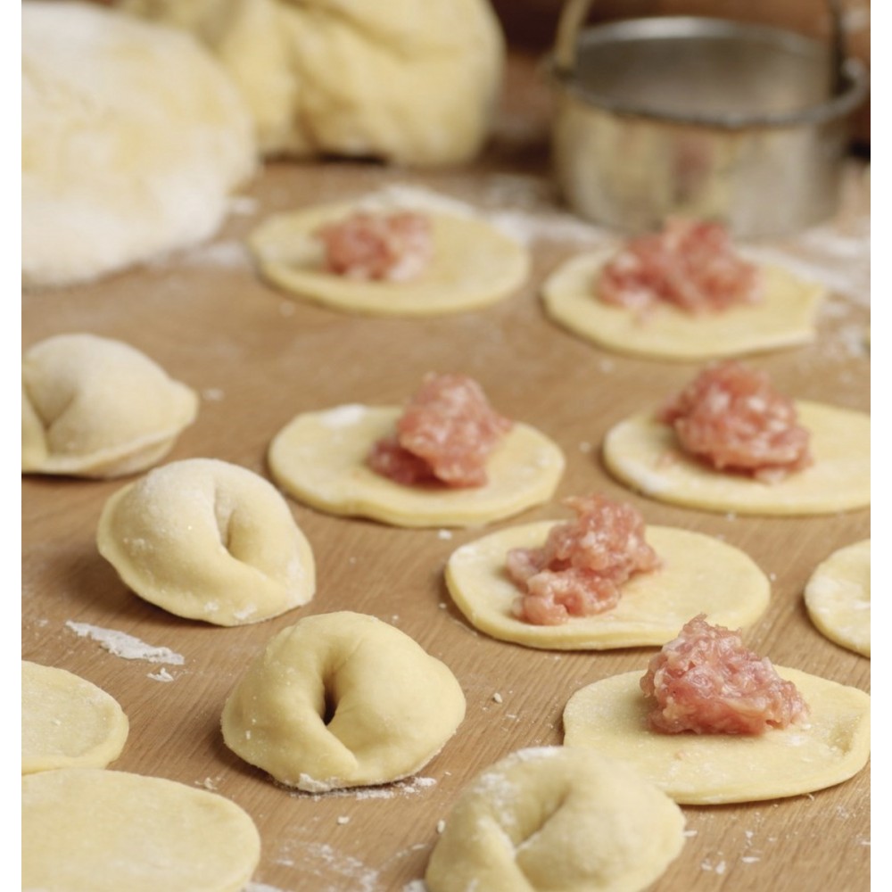 Huisgemaakte pelmeni 1kg half-om-half gehakt